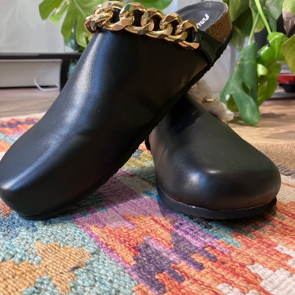 Black Leather Clogs with Gold Chain